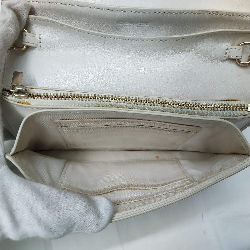 Coach Ivory Leather Chain Strap Turnlock Flap Closure Crossbody Bag - Picture 11 of 16
